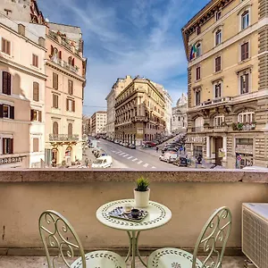 Apartment Cavour Colloseum, Rome